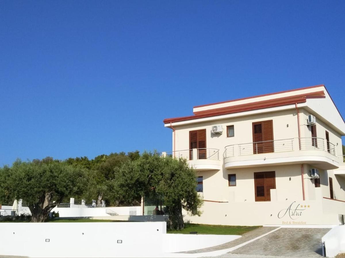 ميلاتسو Astra B&B المظهر الخارجي الصورة